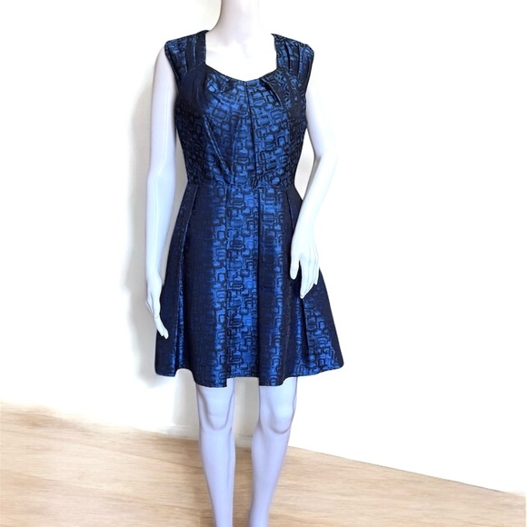 Regina Couture Women Cocktail Dress Short Sleeveless Blue Size 6 Shiny Polyester - Picture 1 of 12